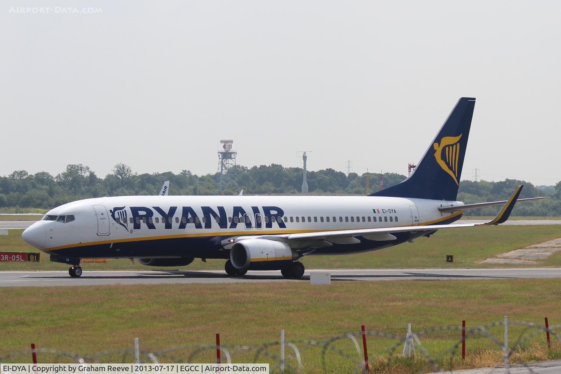EI-DYA, 2008 Boeing 737-8AS C/N 33631, Just landed.