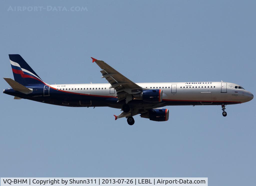 VQ-BHM, 2010 Airbus A321-211 C/N 4500, Landing rwy 07L