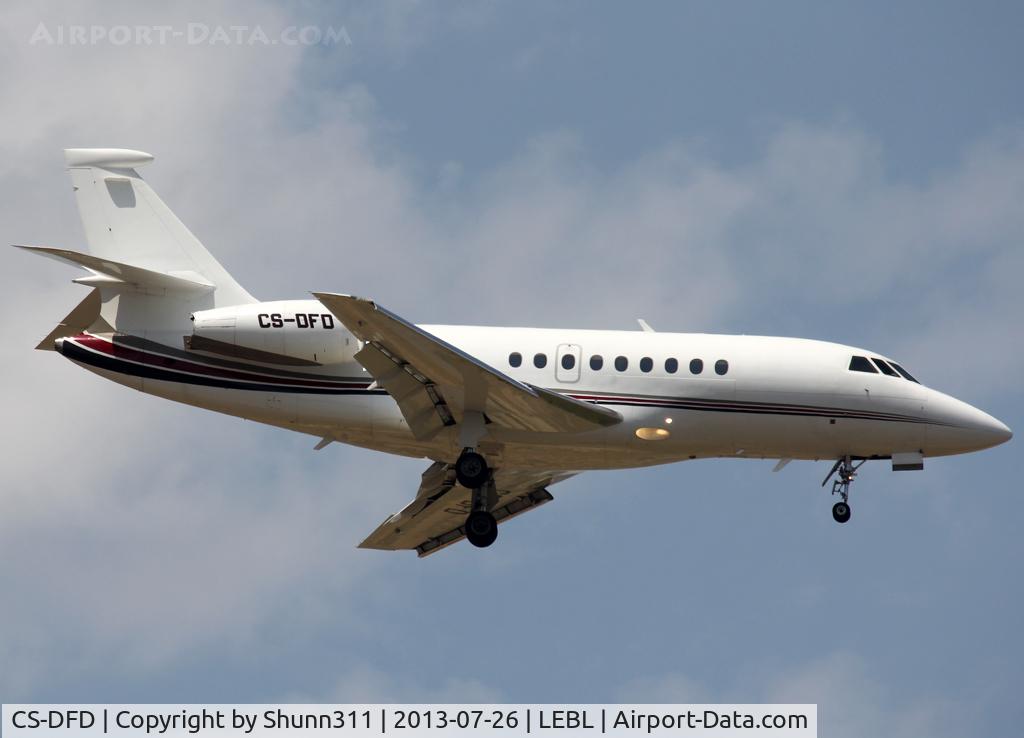 CS-DFD, 2001 Dassault Falcon 2000 C/N 174, Landing rwy 07L