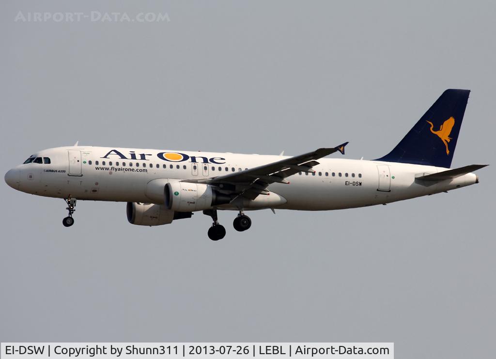 EI-DSW, 2008 Airbus A320-216 C/N 3609, Landing rwy 07L