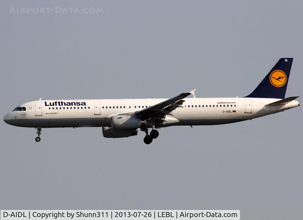 D-AIDL, 2011 Airbus A321-231 C/N 4881, Landing rwy 07L