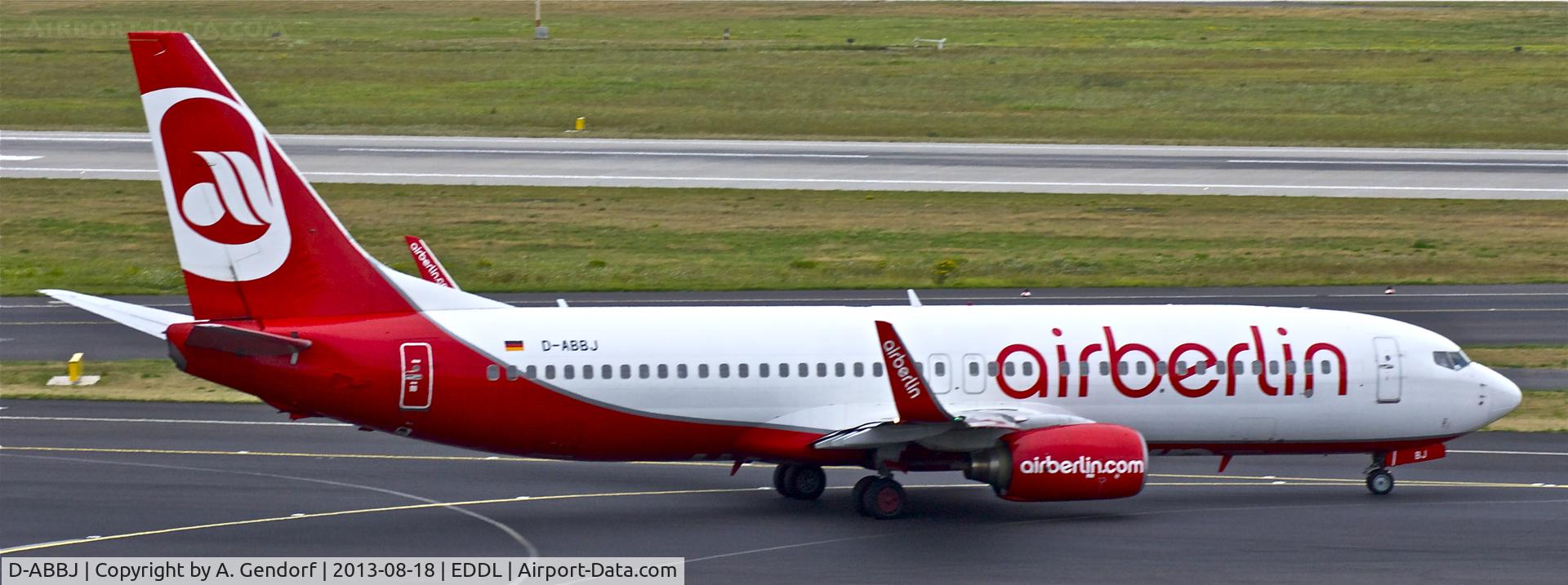 D-ABBJ, 2003 Boeing 737-86Q C/N 30286, Air Berlin, is taxiing to RWY 23L at Düsseldorf Int´l(EDDL)