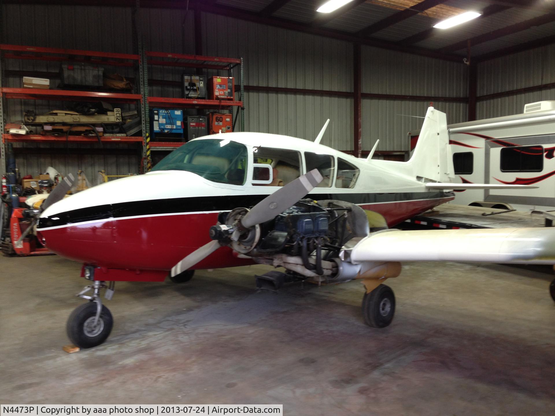 N4473P, 1961 Piper PA-23-160 Apache C/N 23-2018, painting