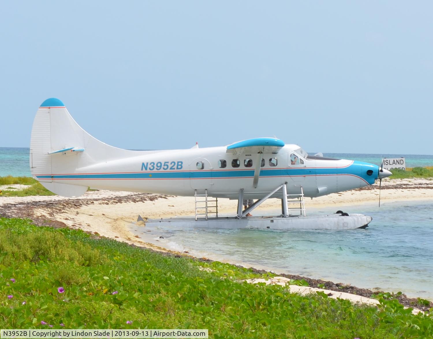 N3952B, 1957 De Havilland Canada DHC-3 Otter C/N 225, Fort Jefferson, Dry Tortugas, Florida