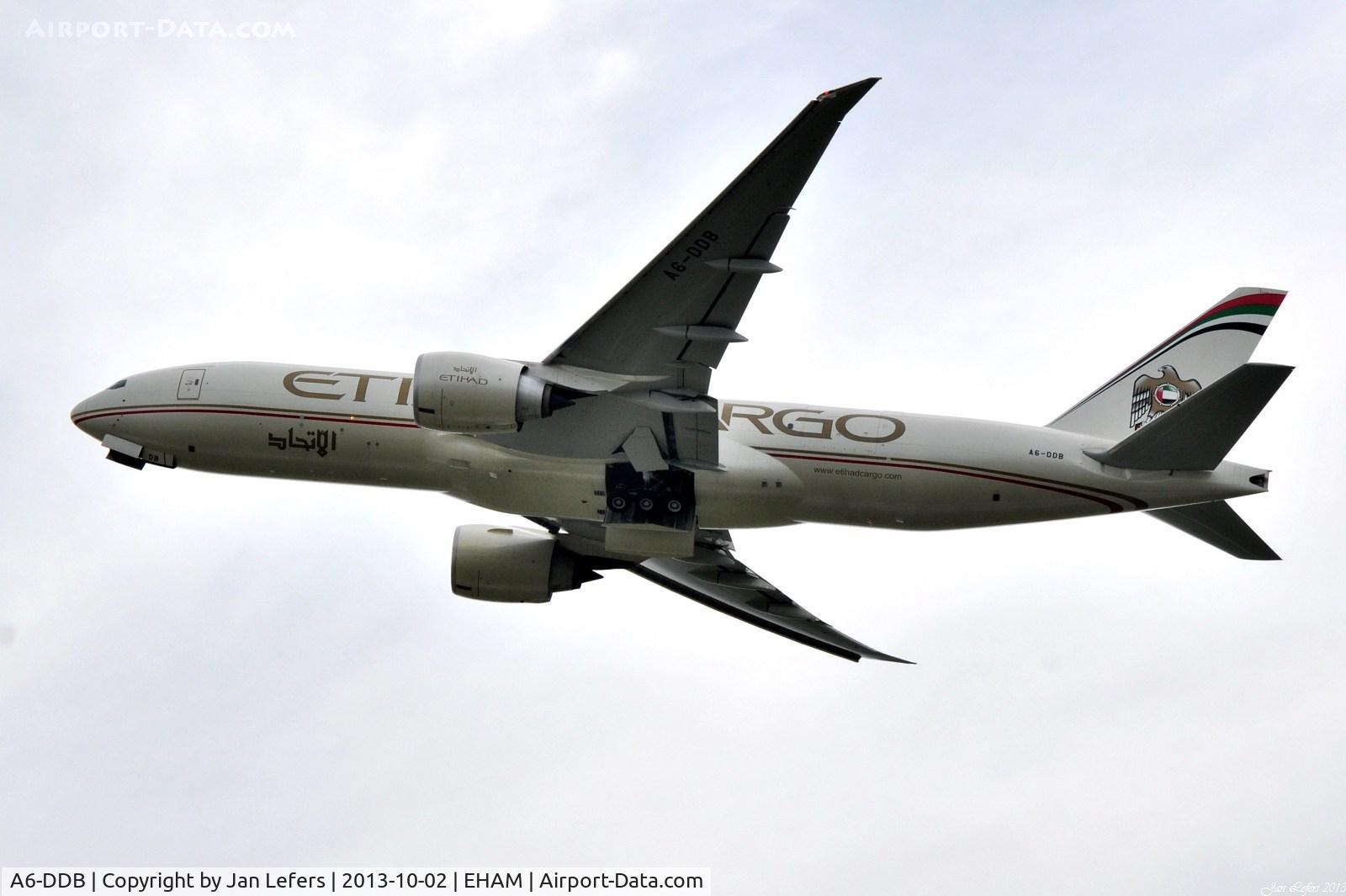 A6-DDB, 2013 Boeing 777-FFX C/N 39692, Etihad
