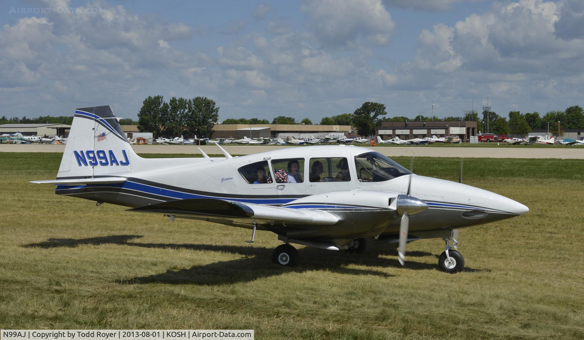 N99AJ, 1960 Piper PA-23-160 Apache C/N 23-1943, Airventure 2013