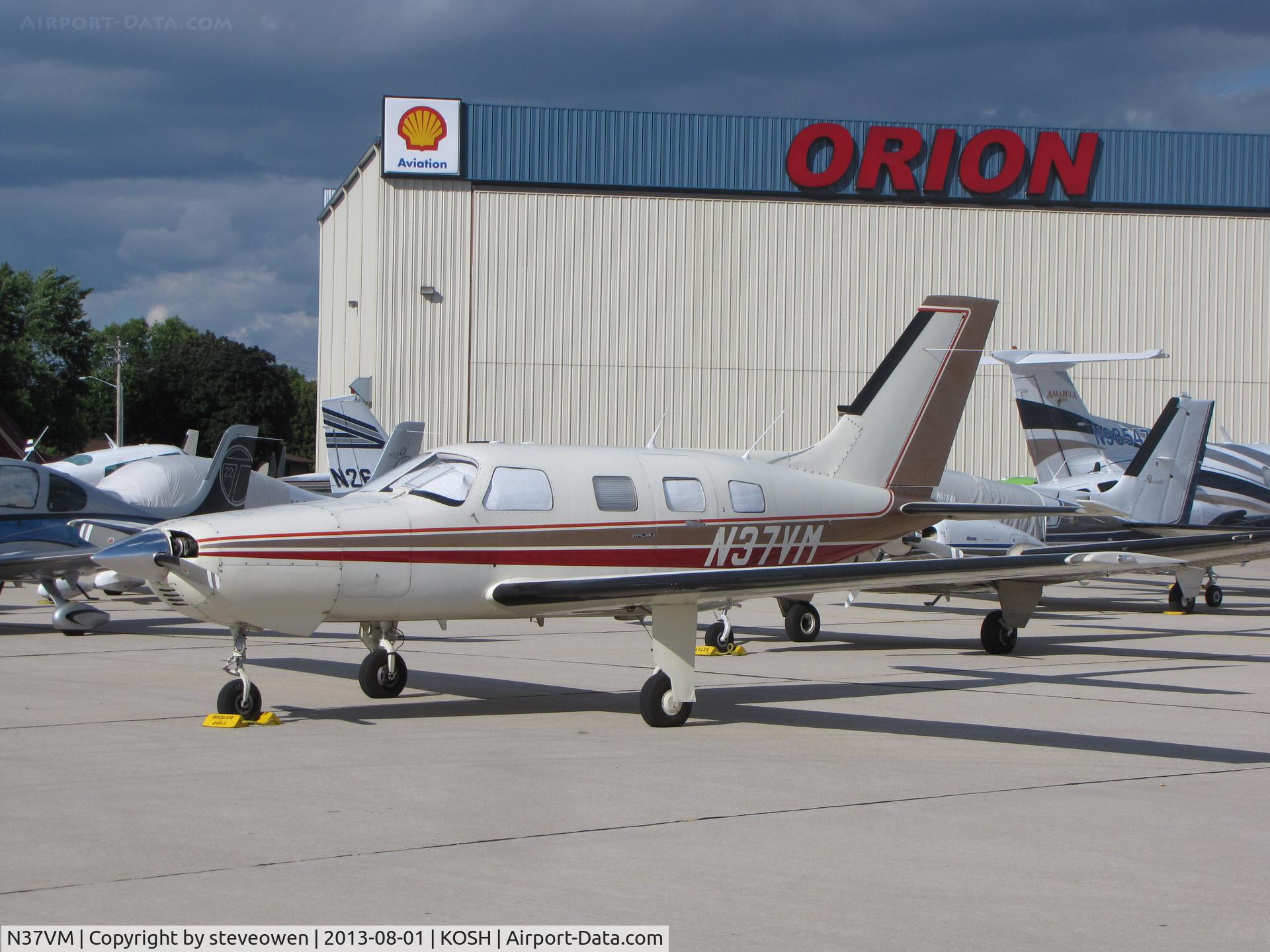 N37VM, 1984 Piper PA-46-310P Malibu C/N 46-8508002, Basler FBO ramp