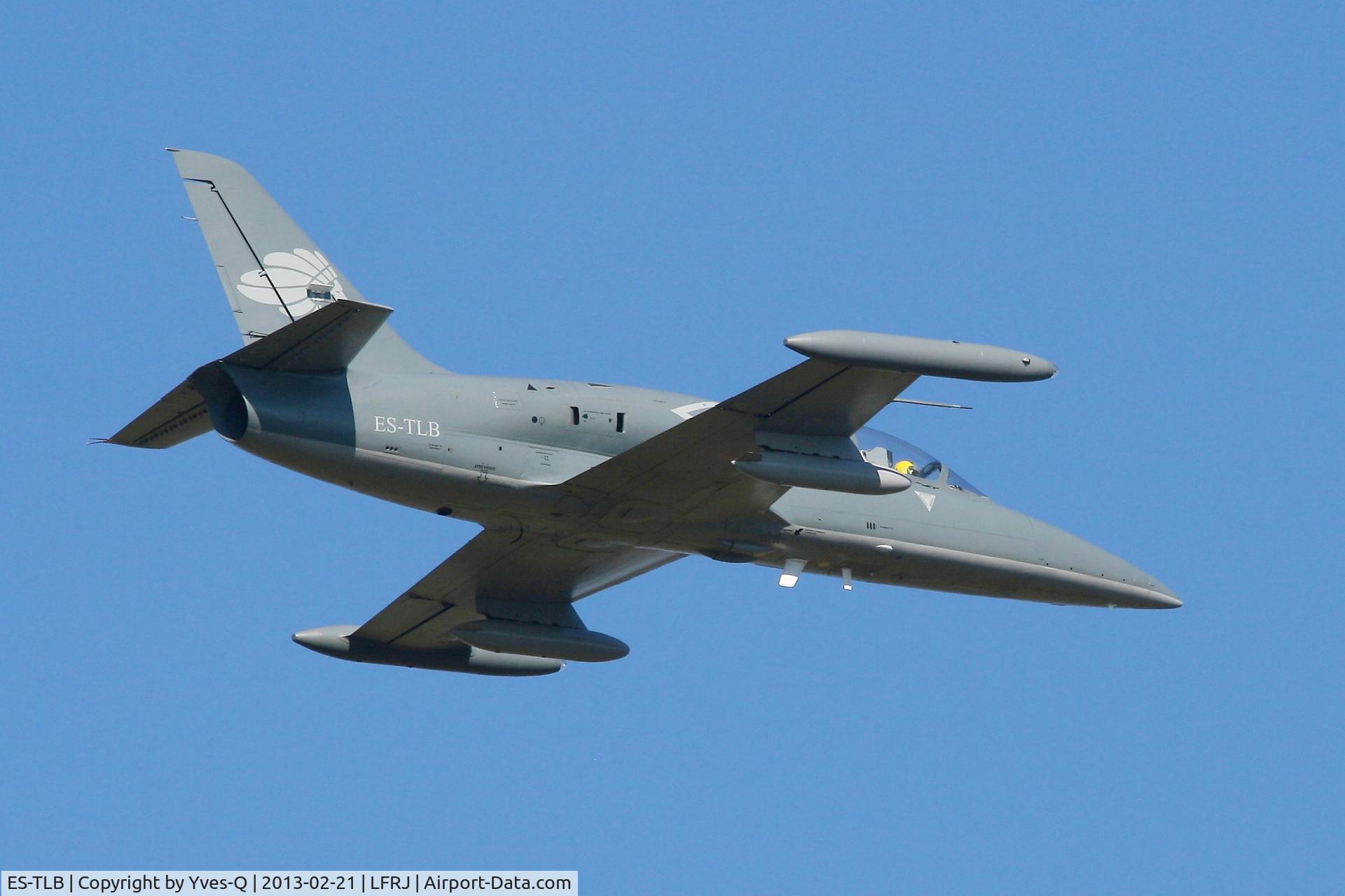ES-TLB, Aero L-39C Albatros Albatros C/N 031824, Apache Aviation Aero L-39C Albatros, Landivisiau Naval Air Base (LFRJ).The Apache Aviation services are used to test and calibrate electronic equipments on behalf of Aéronavale.