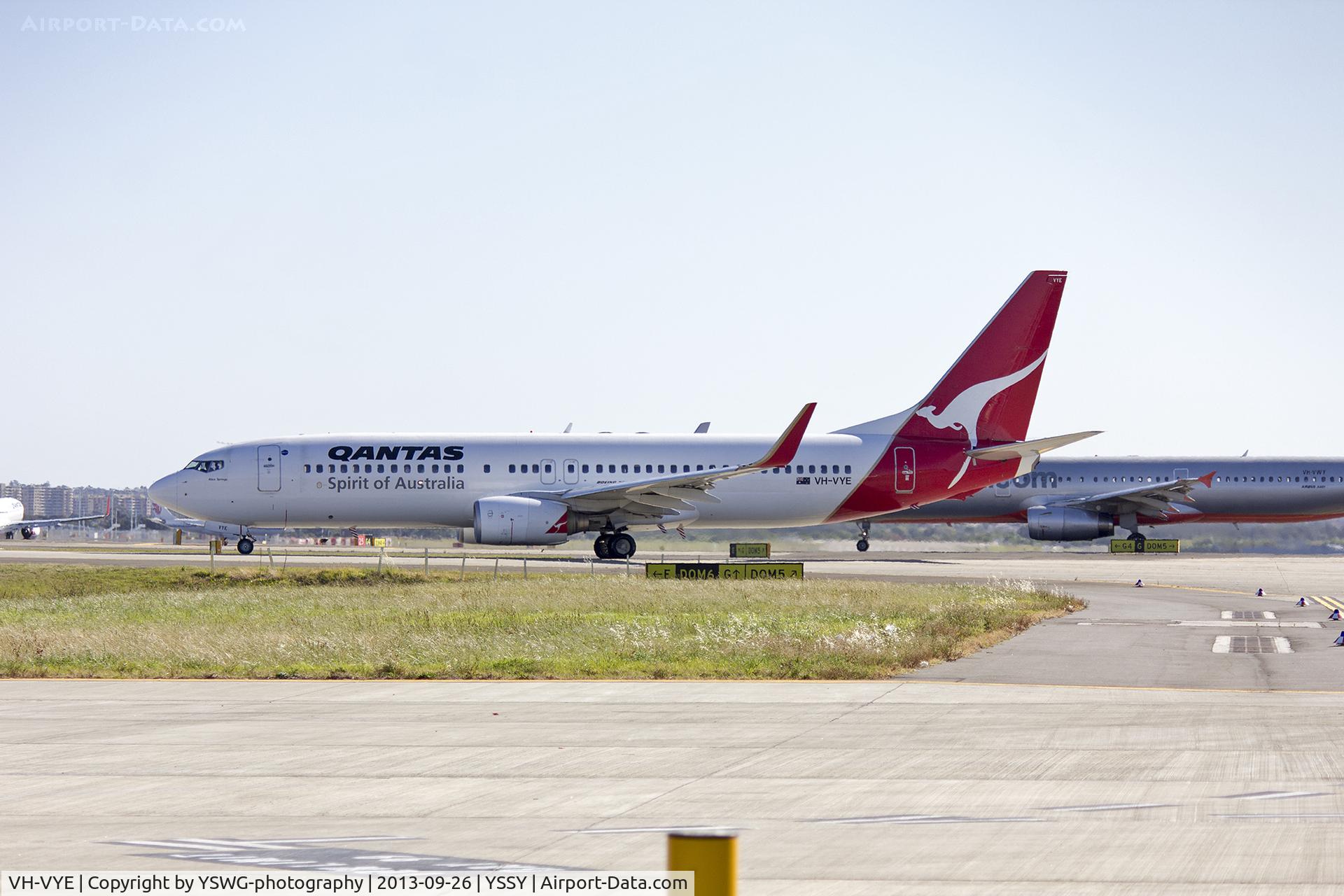 VH-VYE, 2005 Boeing 737-838 C/N 33993, Qantas (VH-VYE) Boeing 737-838(WL) waiting at Echo holding point at Sydney Airport.