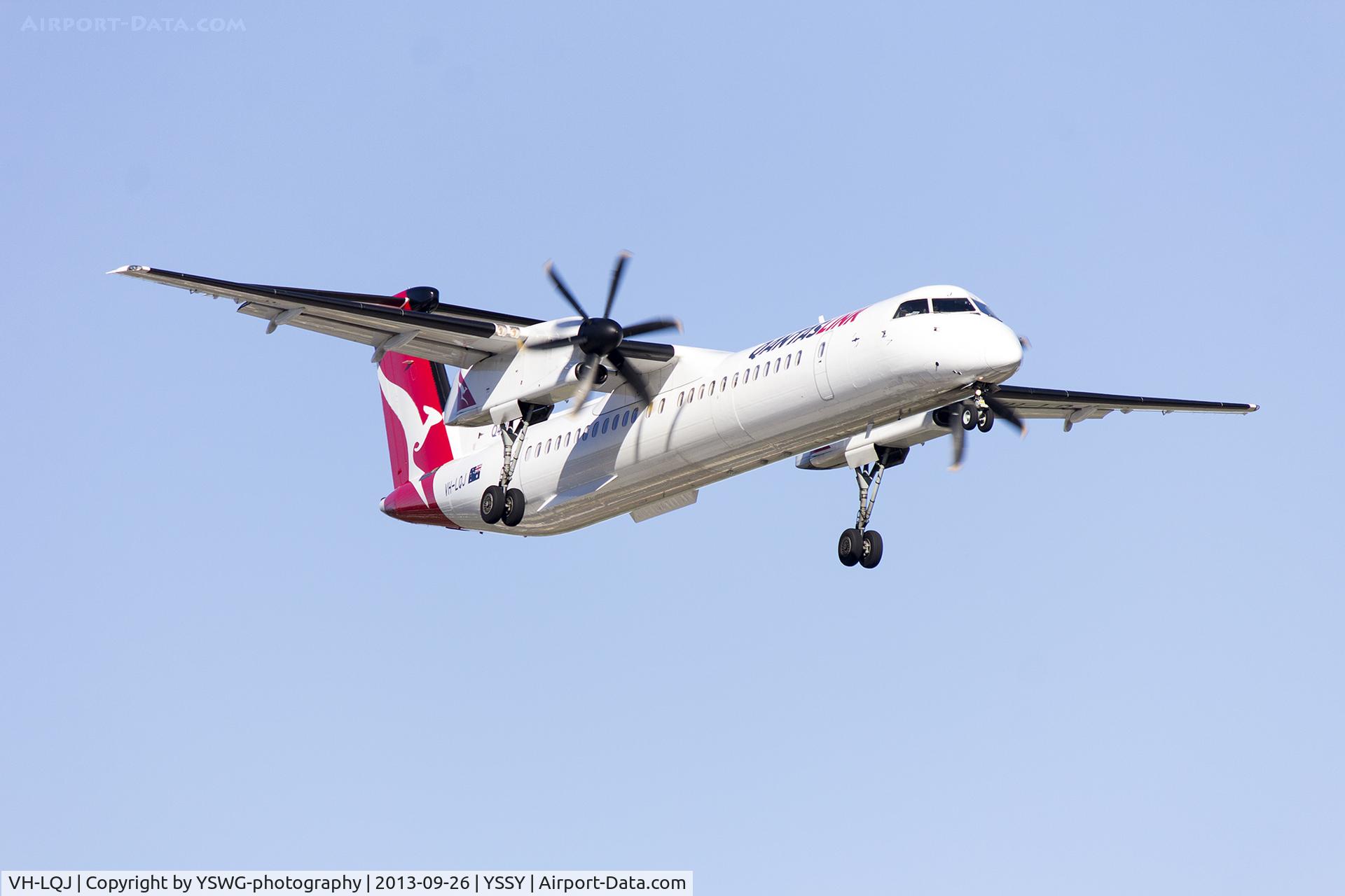 VH-LQJ, 2012 Bombardier DHC-8-402 Dash 8 C/N 4414, Sunstate Airlines (VH-LQJ) Bombardier DHC-8-402Q on approach to runway 25 at Sydney Airport.