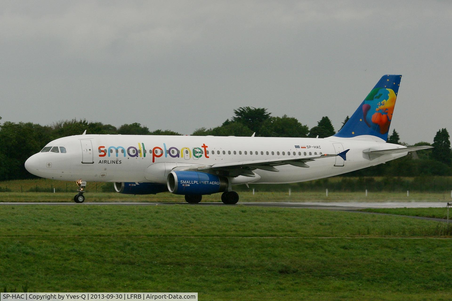 SP-HAC, 1997 Airbus A320-233 C/N 739, Airbus A320-233, Take off run rwy 25L, Brest-Bretagne Airport (LFRB-BES)
