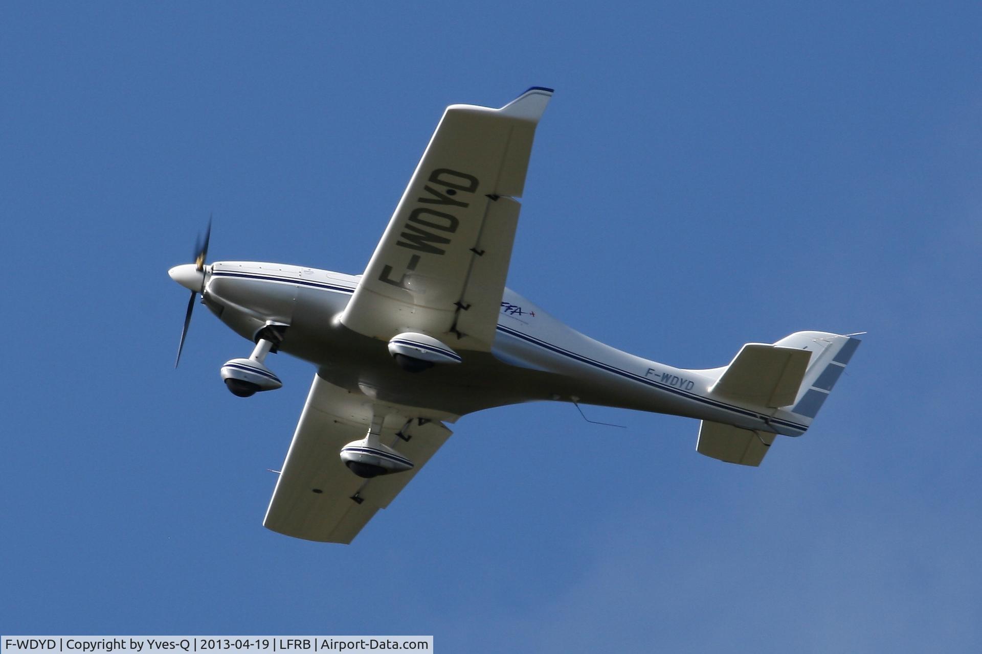 F-WDYD, 2000 Aerospool WT-9 Dynamic C/N DY377/2000, Aerospool Dynamic WT9 Dynamic, Take off rwy 07R, Brest-Bretagne Airport (LFRB-BES)