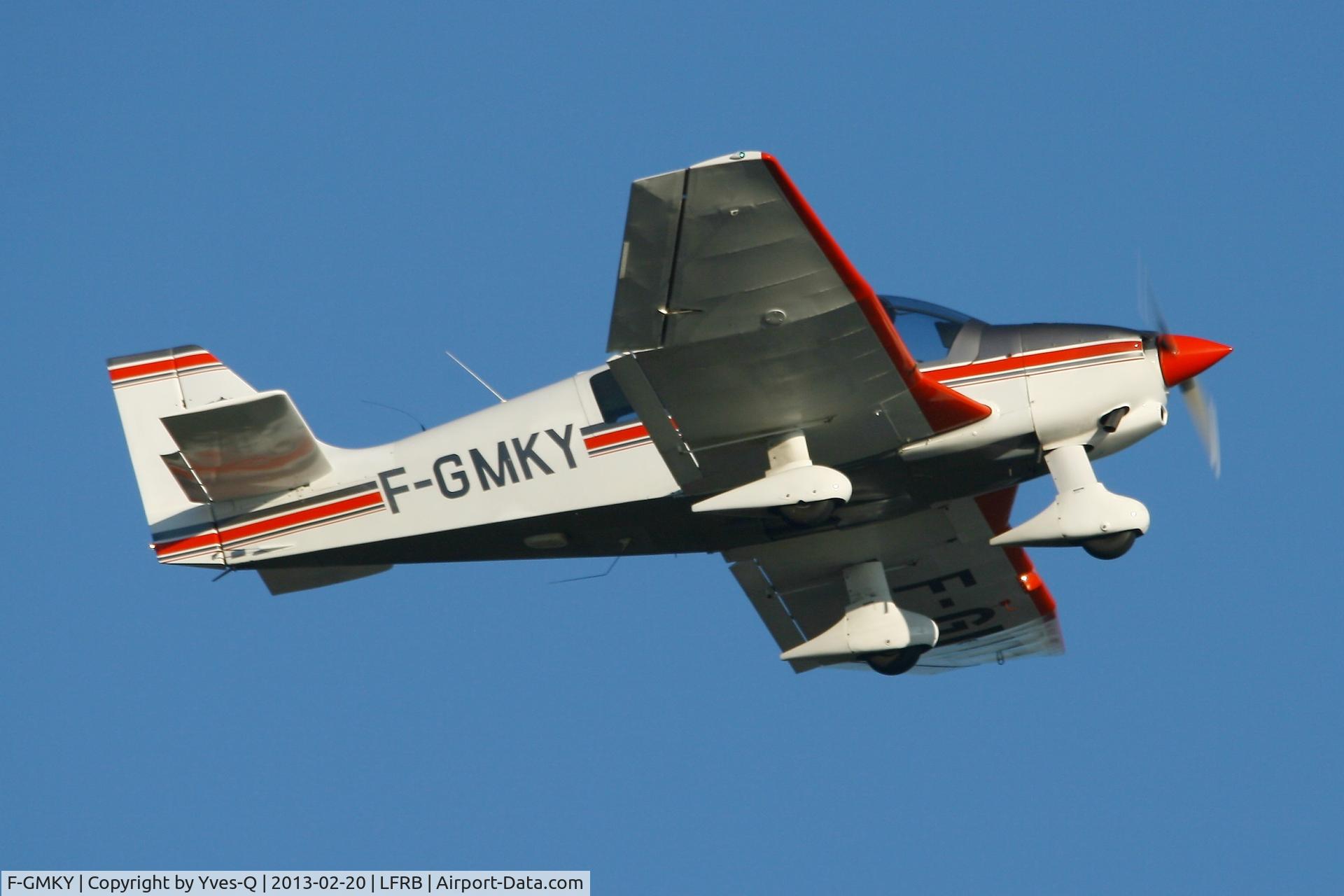 F-GMKY, Robin DR-400-180 Regent C/N 2210, Robin DR-400-180, Take off rwy 07R, Brest-Bretagne Airport (LFRB-BES)