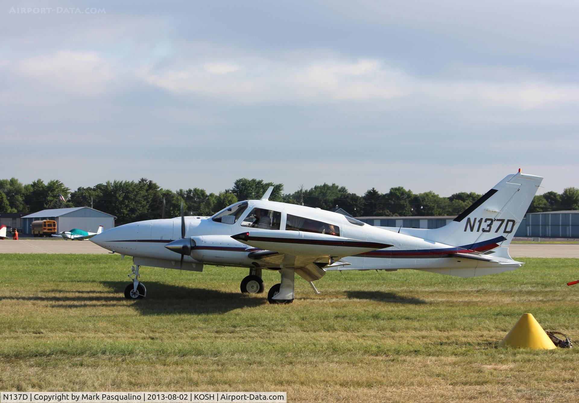 N137D, 1981 Cessna 310R C/N 310R2136, Cessna 310R