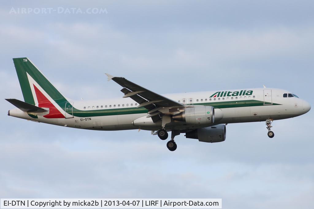 EI-DTN, 2009 Airbus A320-216 C/N 4143, Landing