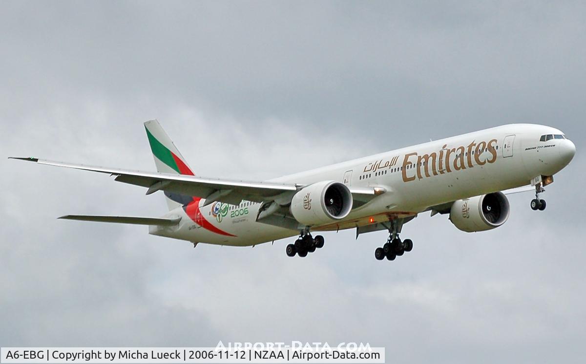 A6-EBG, 2005 Boeing 777-36N/ER C/N 33862, At Auckland
