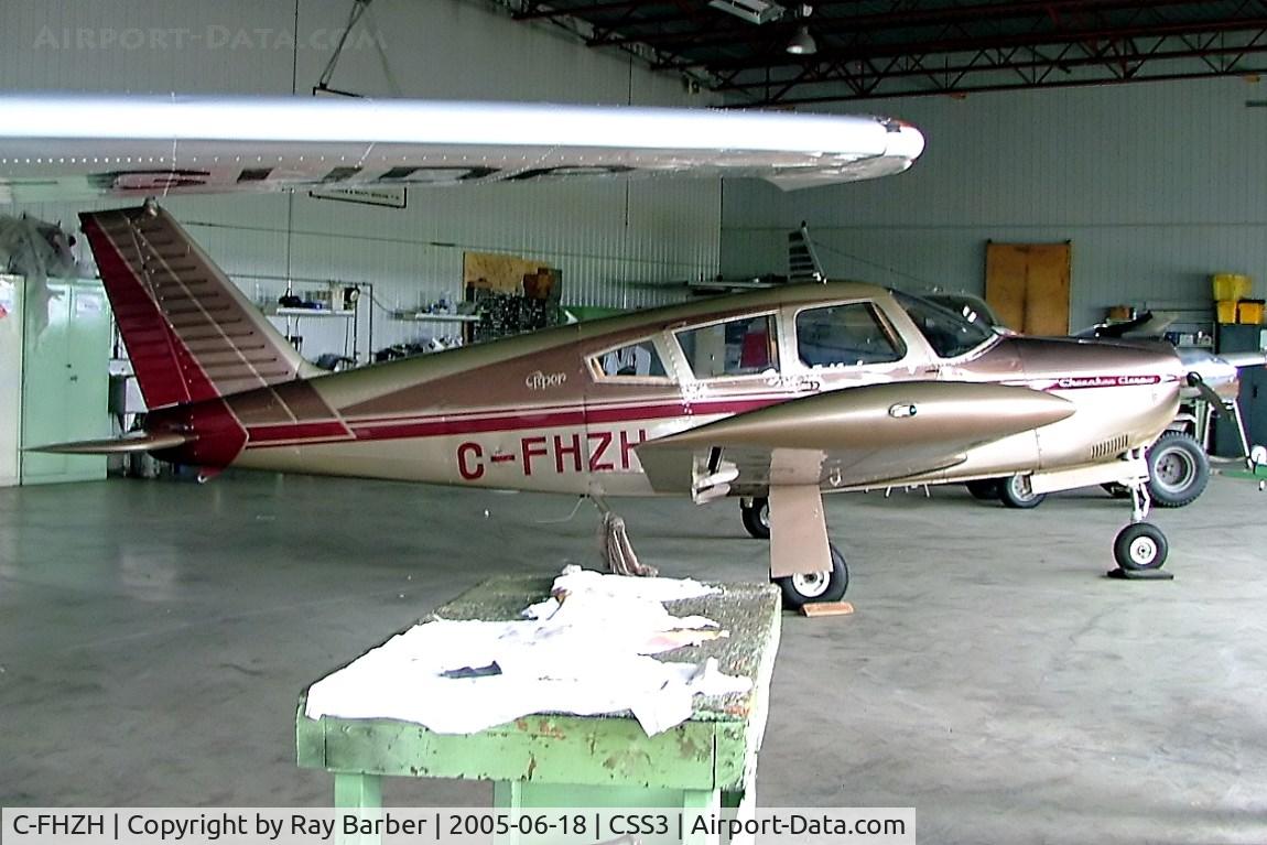 C-FHZH, 1968 Piper PA-28R-180 Cherokee Arrow C/N 28R30324, Piper PA-28R -180 Cherokee Arrow [28R-30324] Les Cedres~C 18/06/2005
