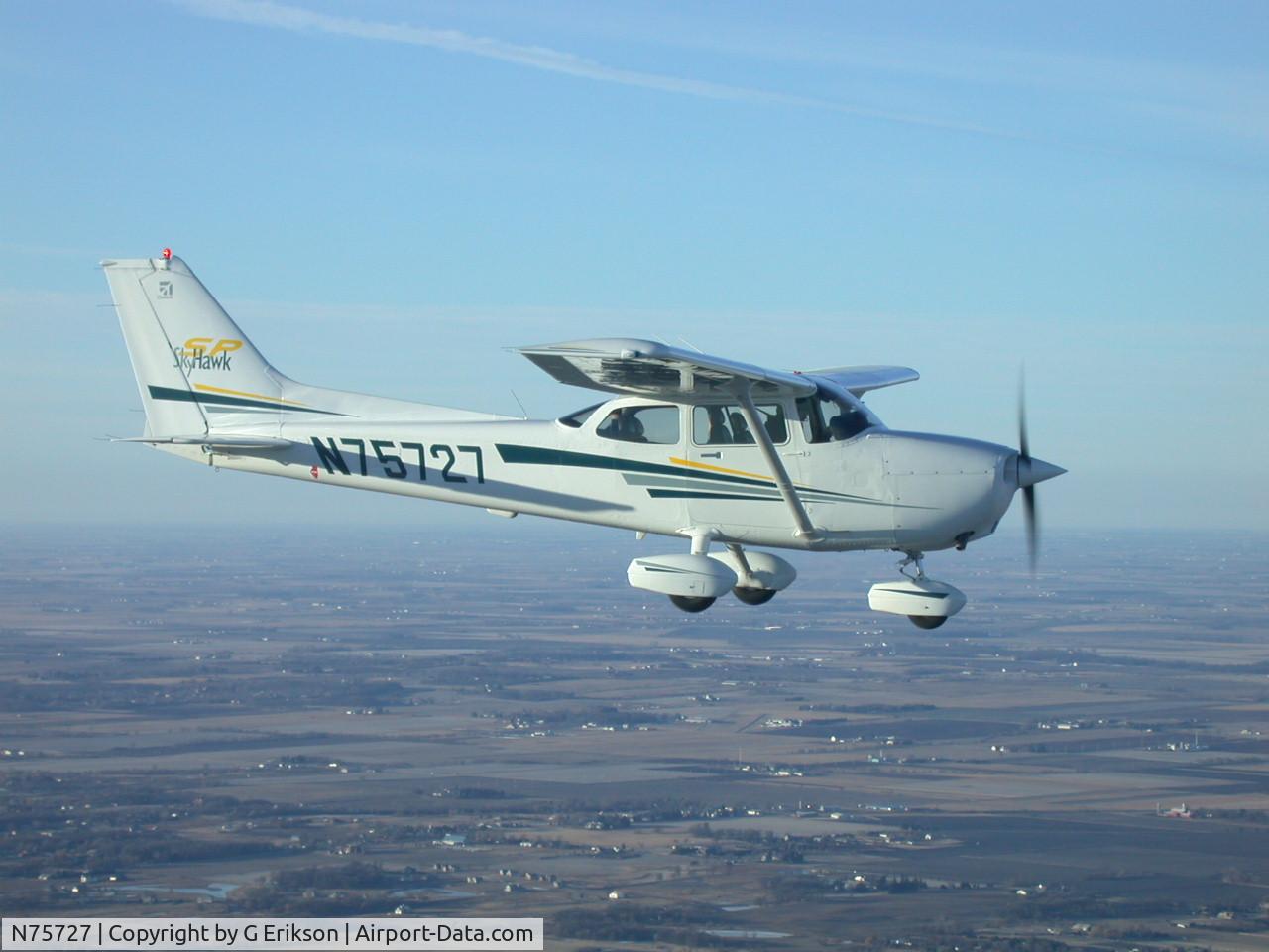 N75727, 2001 Cessna 172S C/N 172S8870, Skyhawk 75727 en route from Du Page County Airport for breakfast in Janesville,  Wisconsin.