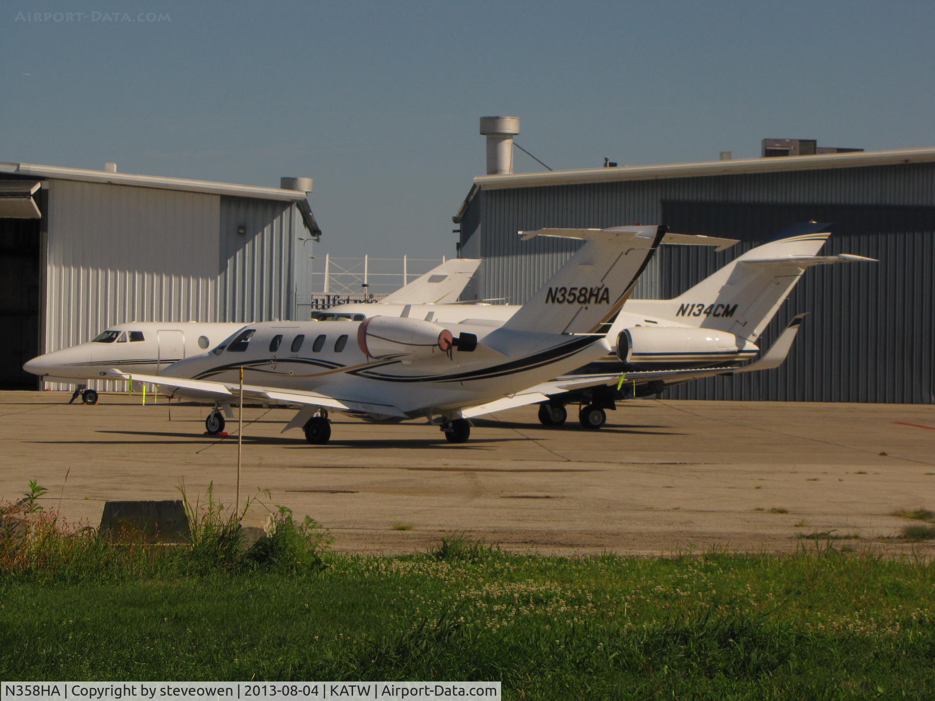 N358HA, 1999 Cessna 525 CitationJet CJ1 C/N 525-0358, At Appleton WI