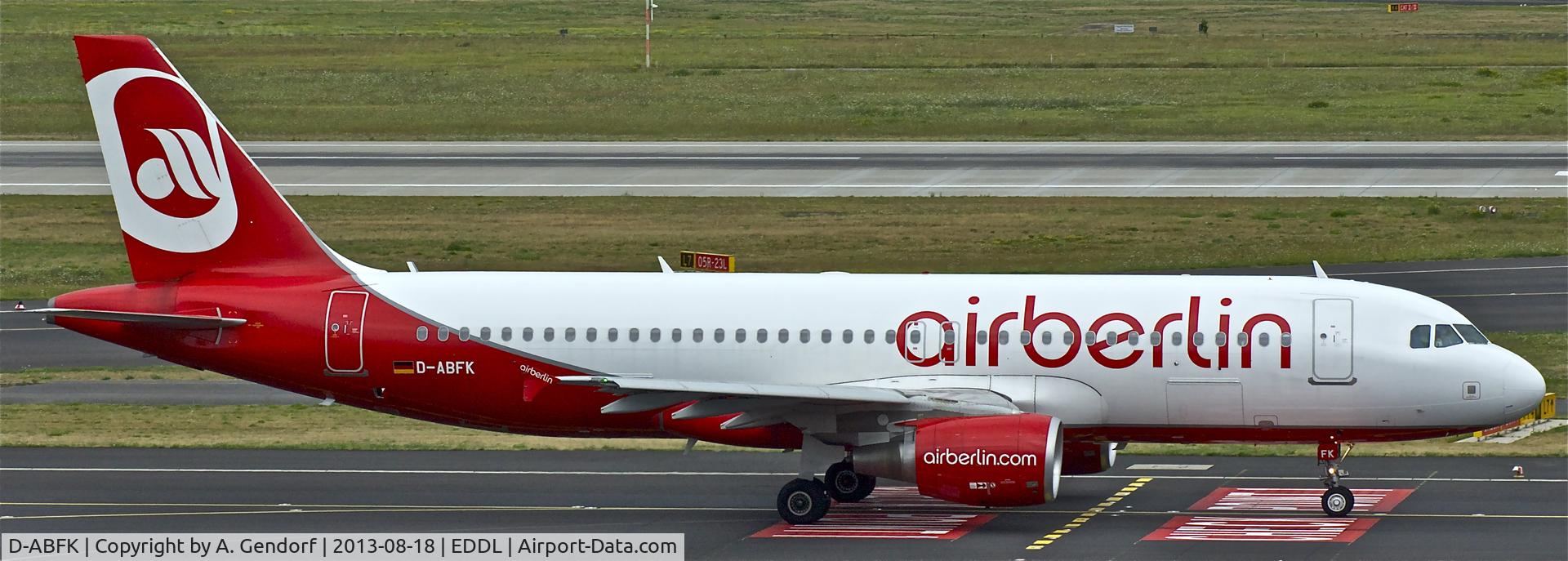 D-ABFK, 2010 Airbus A320-214 C/N 4433, Air Berlin, is taxiing at Düsseldorf Int´l(EDDL)