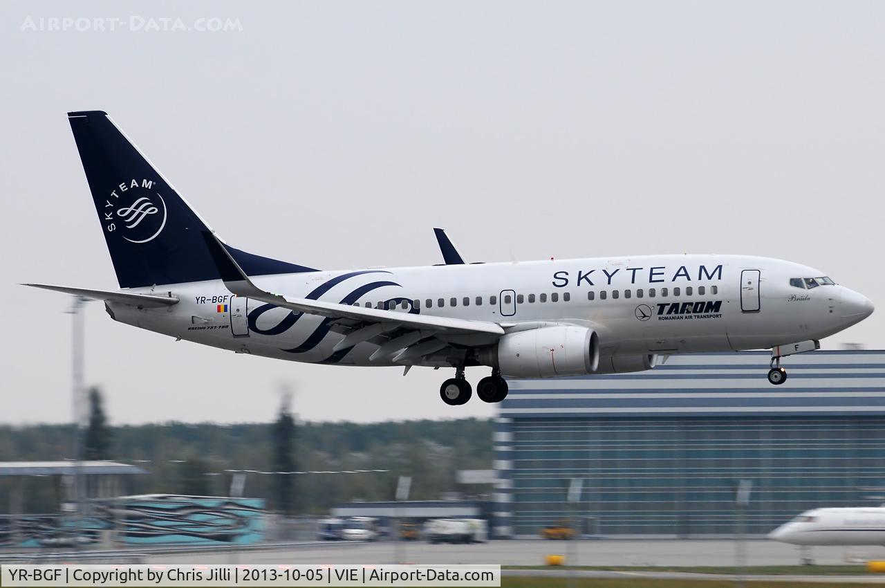 YR-BGF, 2001 Boeing 737-78J C/N 28440, TAROM