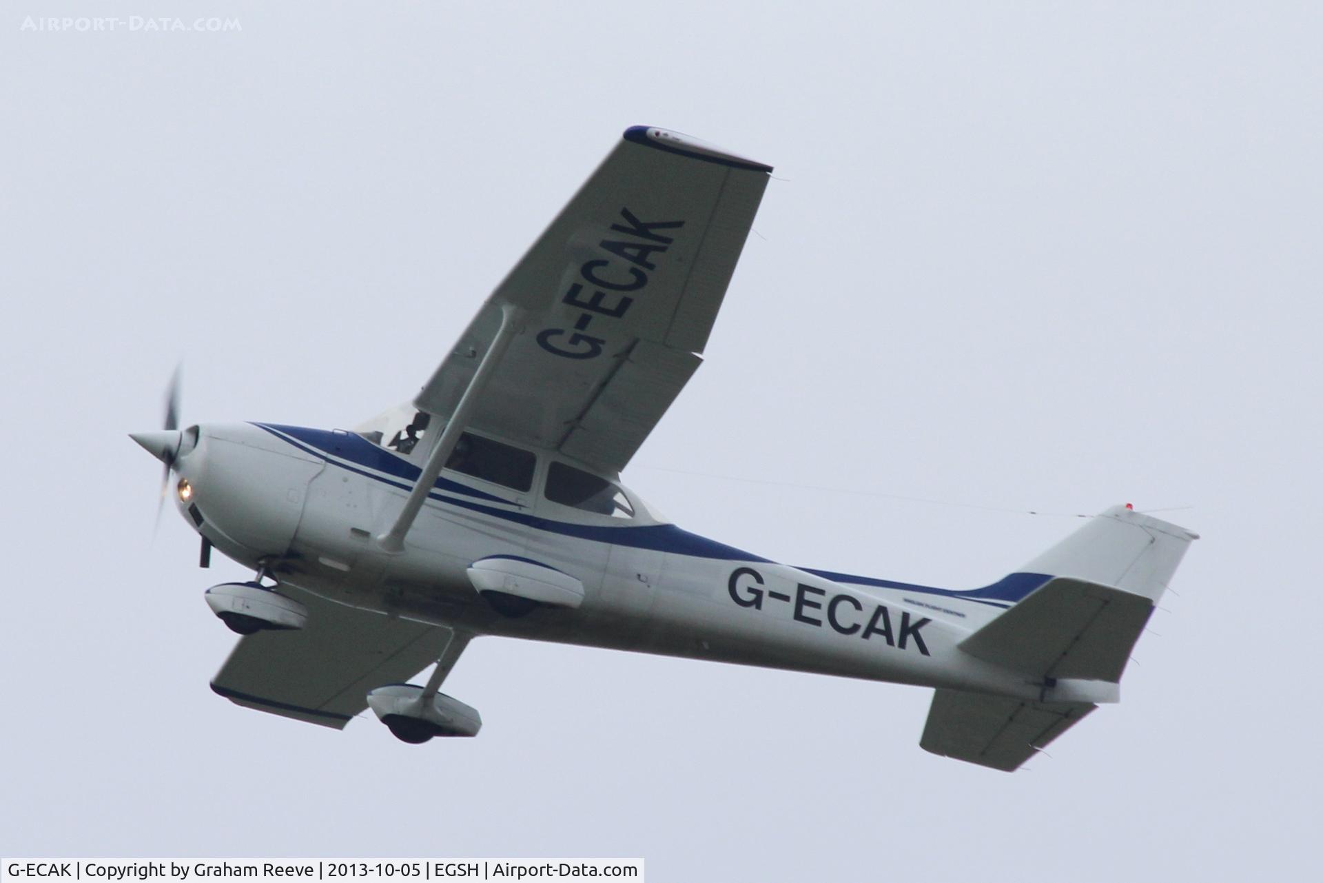 G-ECAK, 1976 Reims F172M ll Skyhawk C/N 1509, Just airbourne.