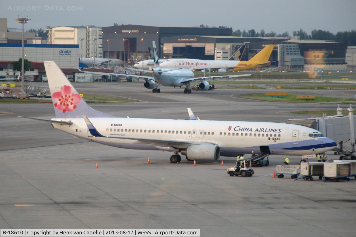 B-18610, Boeing 737-809 C/N 29105, China Airlines Boeing 737-800 at the terminal of Singapore Changi airport.