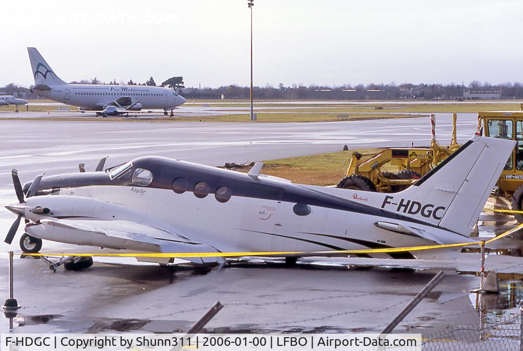 F-HDGC, Beech C90A King Air C/N LJ-1430, Aircraft who has suffered as a landing accident in January 2006 and parked near H36 hangar... later moved by truck for an unknown way...