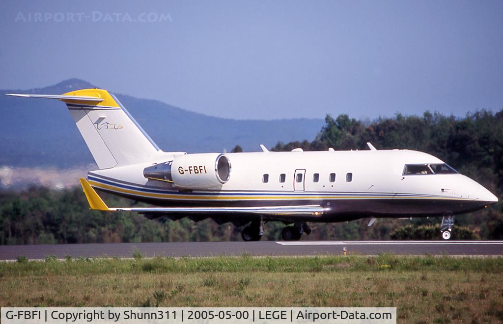 G-FBFI, 1994 Canadair Challenger 601-3A (CL-600-2B16) C/N 5152, Lining up for departure...