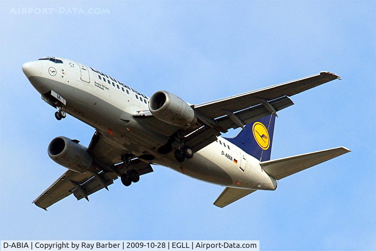 D-ABIA, 1990 Boeing 737-530 C/N 24815, Boeing 737-530 [24815] (Lufthansa) Home~G 28/10/2009. On approach 27R.
