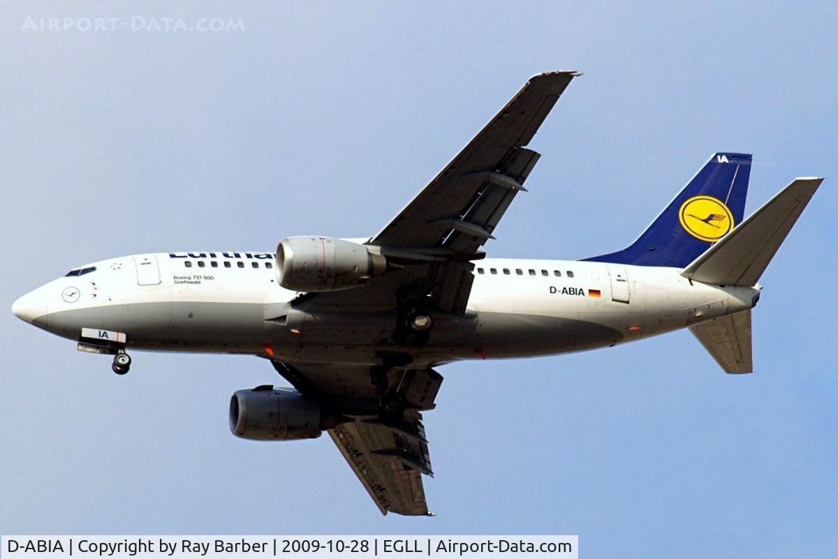 D-ABIA, 1990 Boeing 737-530 C/N 24815, Boeing 737-530 [24815] (Lufthansa) Home~G 28/10/2009. On approach 27R.