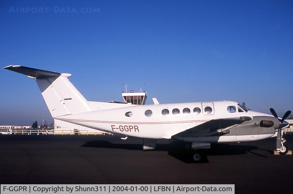 F-GGPR, Beech 200 C/N BB-681, Parked at the Airport...