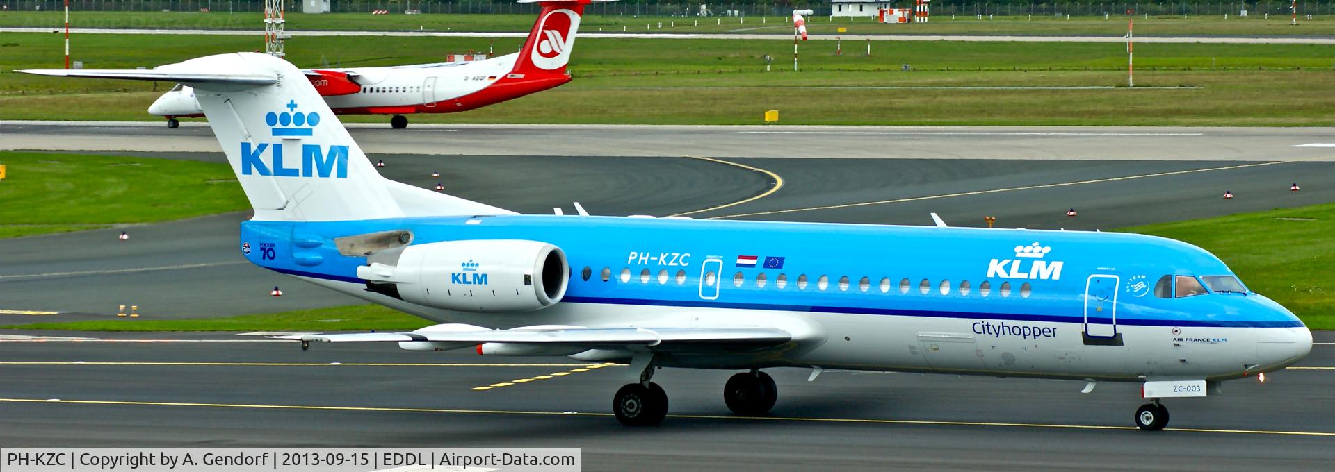 PH-KZC, 1996 Fokker 70 (F-28-0070) C/N 11566, KLM Cityhopper, is here taxiing at Düsseldorf Int´l(EDDL)