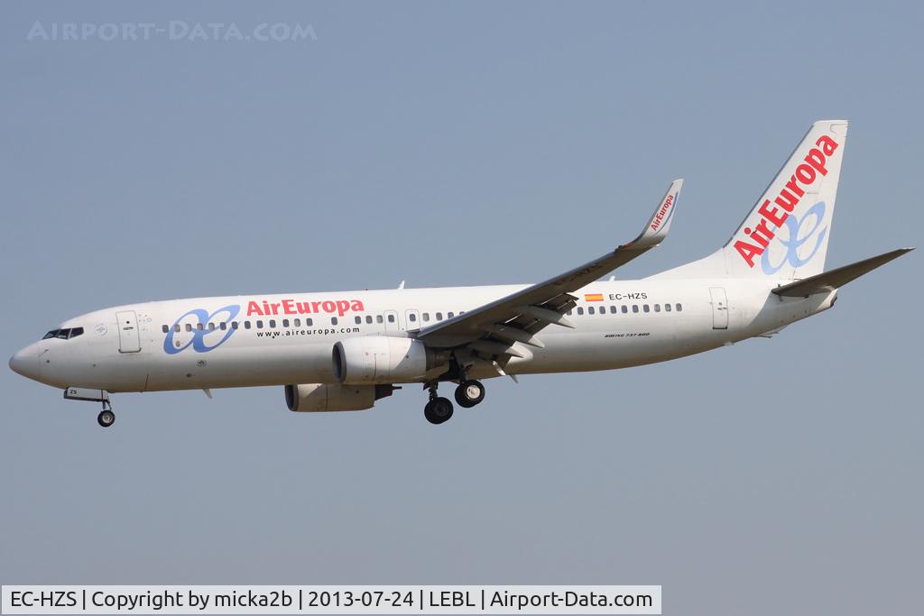 EC-HZS, 2001 Boeing 737-86Q C/N 30276, Landing