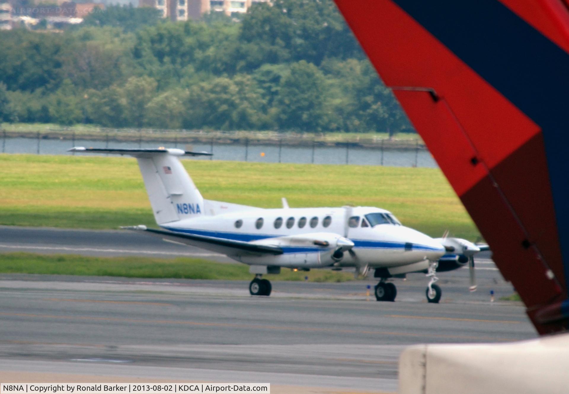 N8NA, 1981 Beech B200 King Air C/N BB-950, Taxi DCA