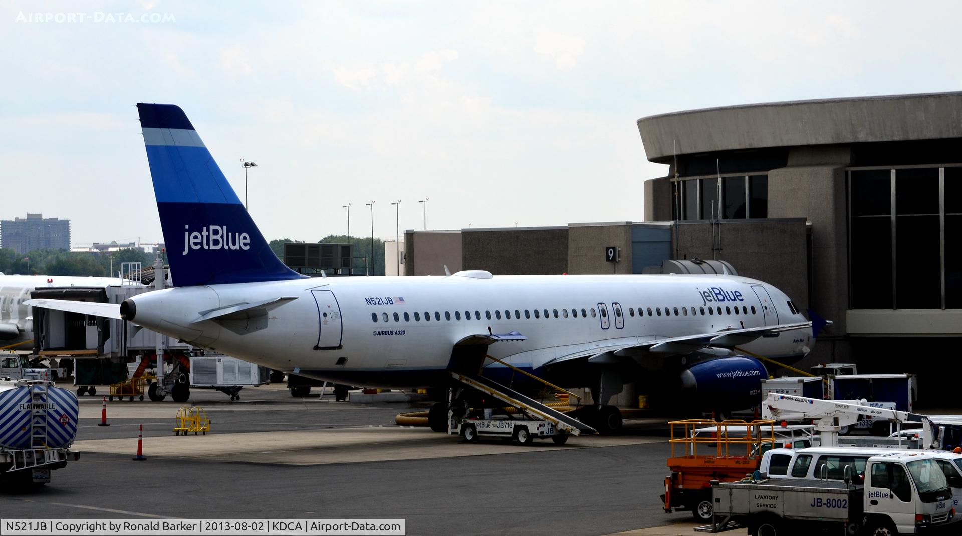 N521JB, 2001 Airbus A320-232 C/N 1452, Baby Blue at Gate 9 National