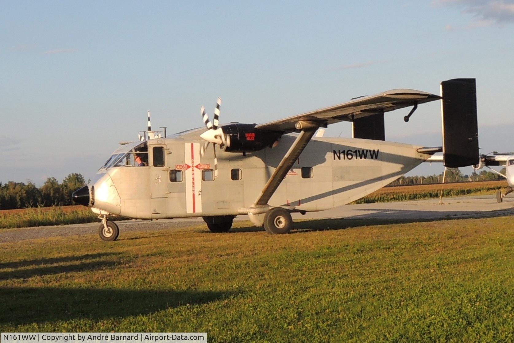 N161WW, 1971 Short SC-7 Skyvan 3M-400 C/N SH.1890, View, summer 2013, Farnham, Qc Cdn.
Short Skyvan!