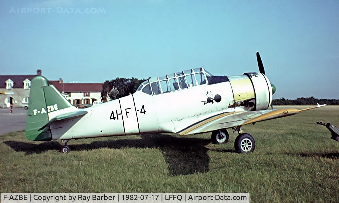 F-AZBE, North American AT-6C Harvard IIA C/N 88-12127, North American AT-6C Harvard IIa [88-12127] La Ferte Alais~F 17/07/1982. Taken from a slide.