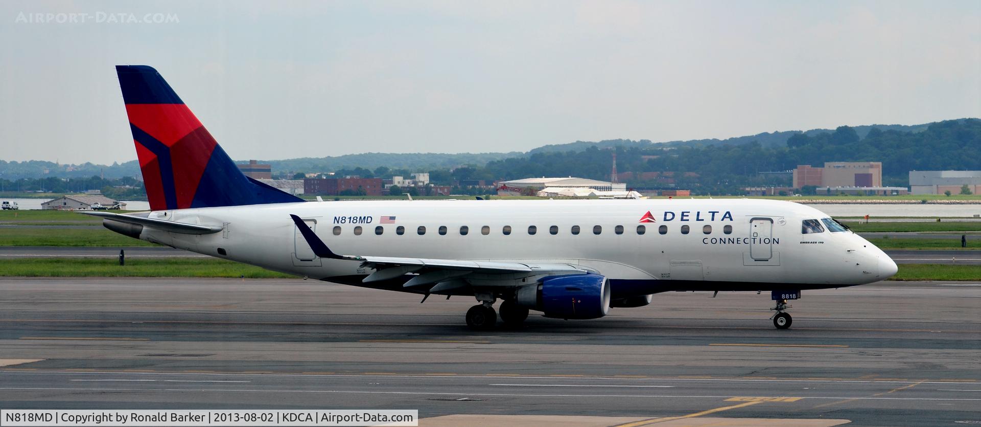 N818MD, 2004 Embraer 170SU (ERJ-170-100SU) C/N 17000039, Taxi National