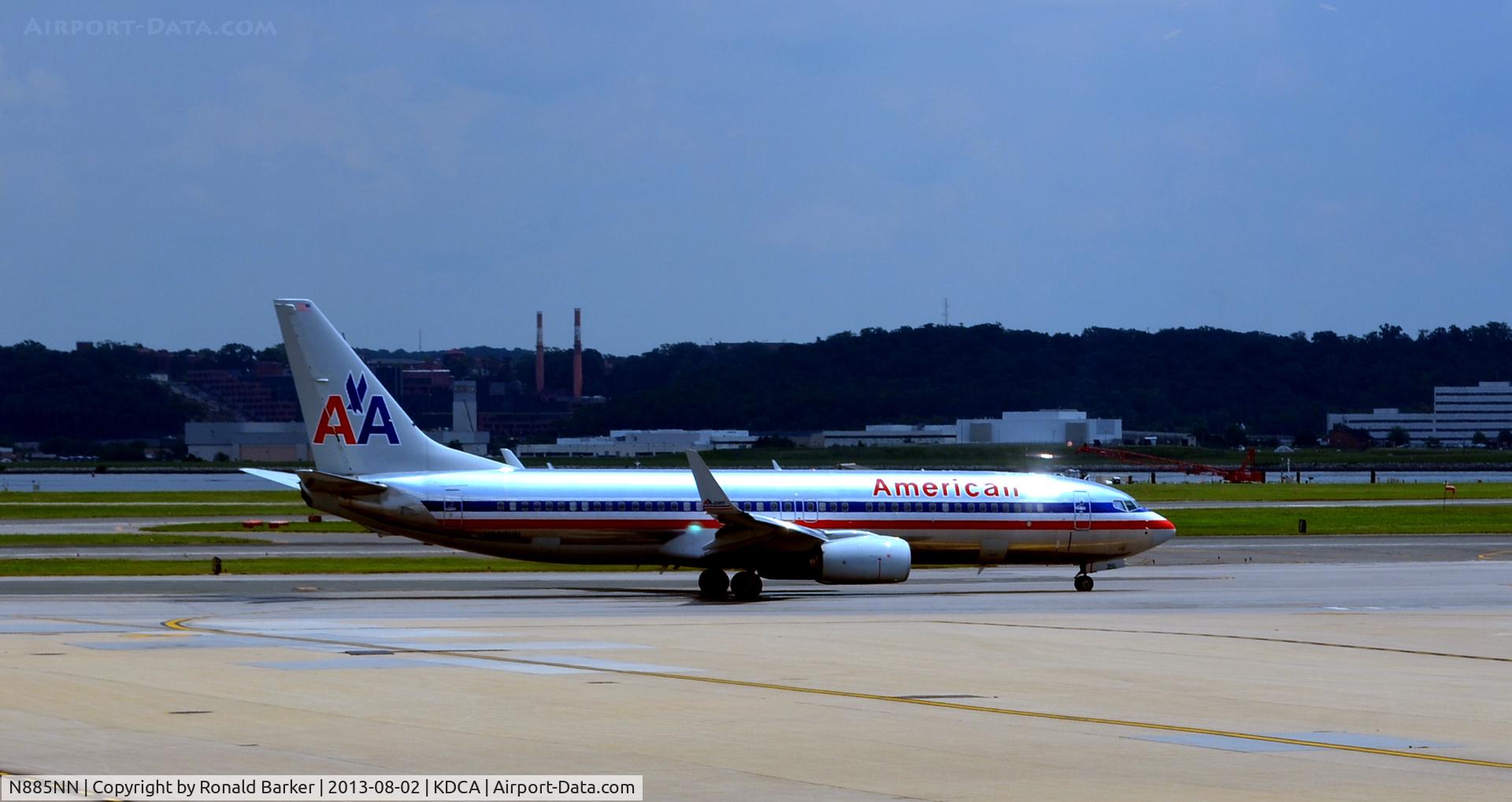 N885NN, Boeing 737-823 C/N 31139, Taxi National