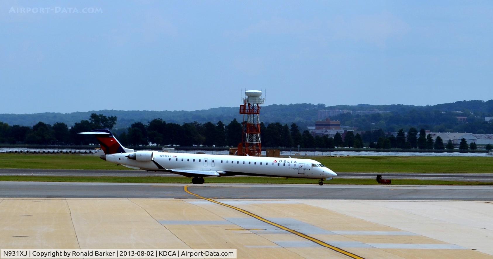 N931XJ, 2008 Bombardier CRJ-900ER (CL-600-2D24) C/N 15193, Taxi to park National
