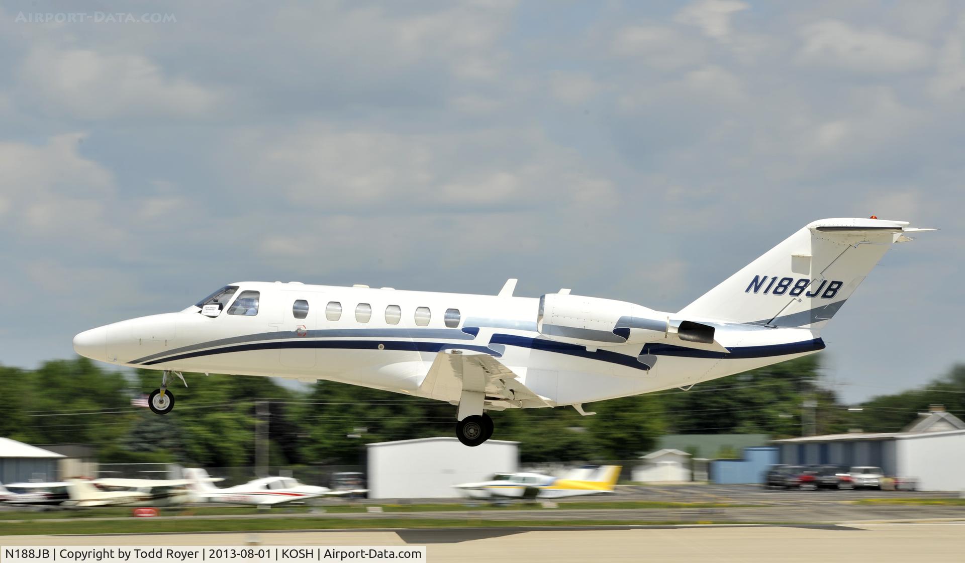 N188JB, 2004 Cessna 525A CitationJet CJ2 C/N 525A-0216, Airventure 2013