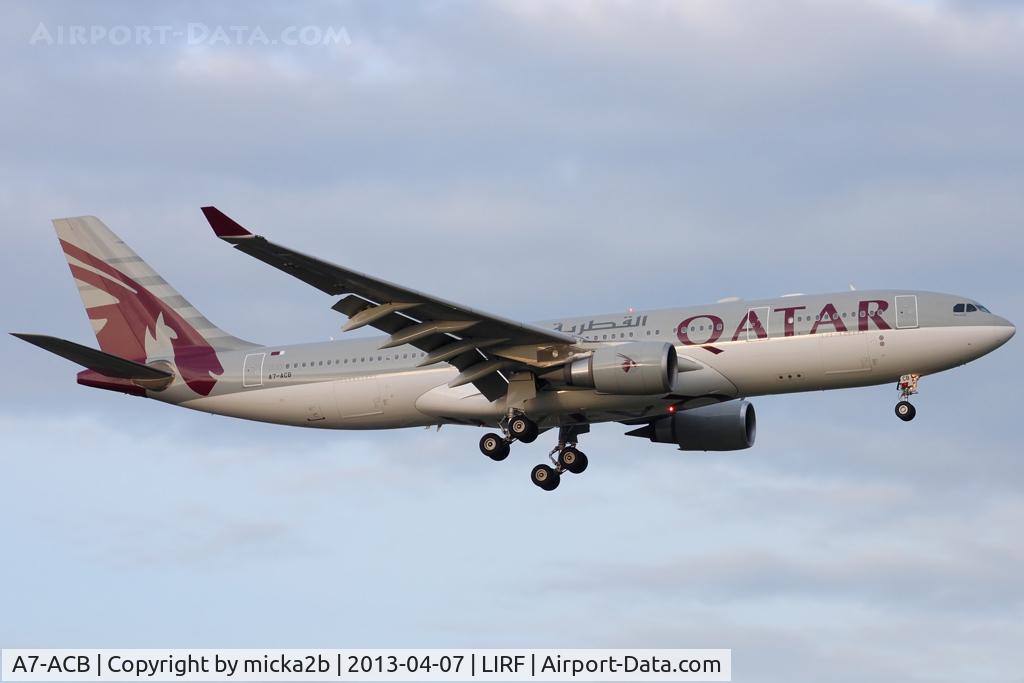 A7-ACB, 2002 Airbus A330-203 C/N 489, Landing