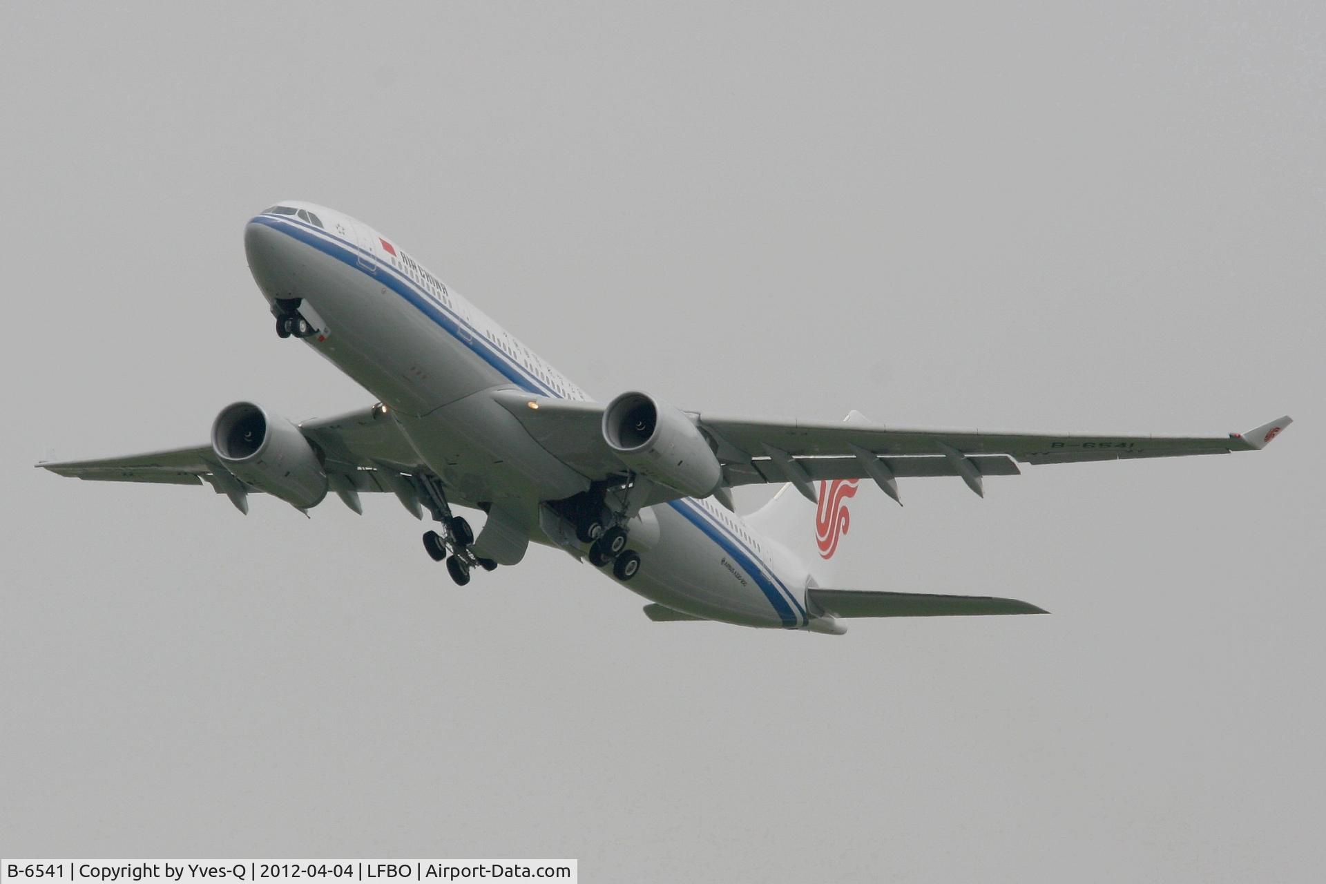 B-6541, 2012 Airbus A330-243 C/N 1304, Airbus A330-243, Toulouse-Blagnac Airport (LFBO-TLS)