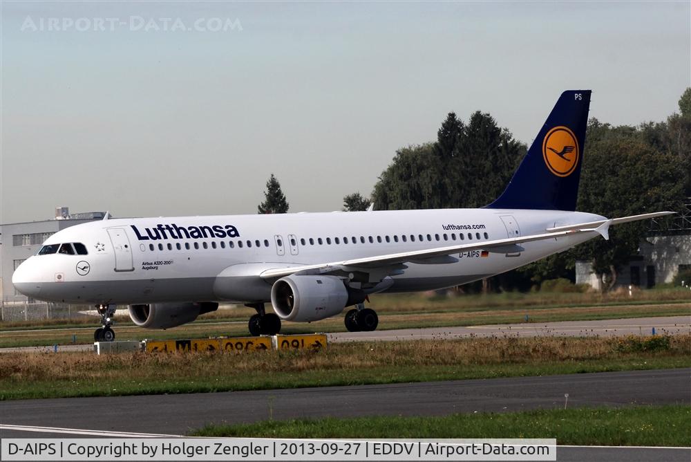 D-AIPS, 1990 Airbus A320-211 C/N 0116, Arrival from rwy 09L.....