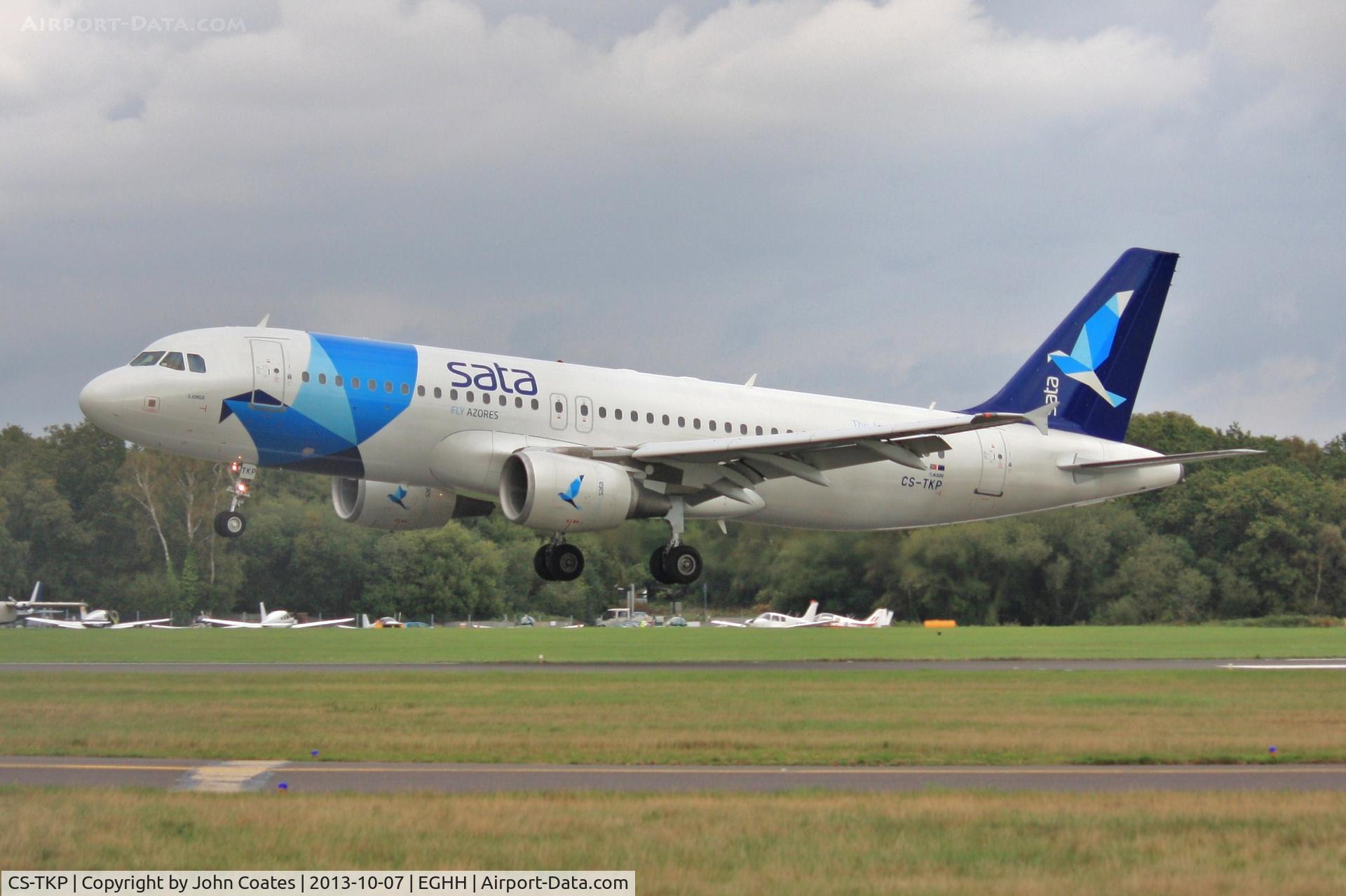 CS-TKP, 2003 Airbus A320-214 C/N 2011, Arriving for  Hols flight to Funchal