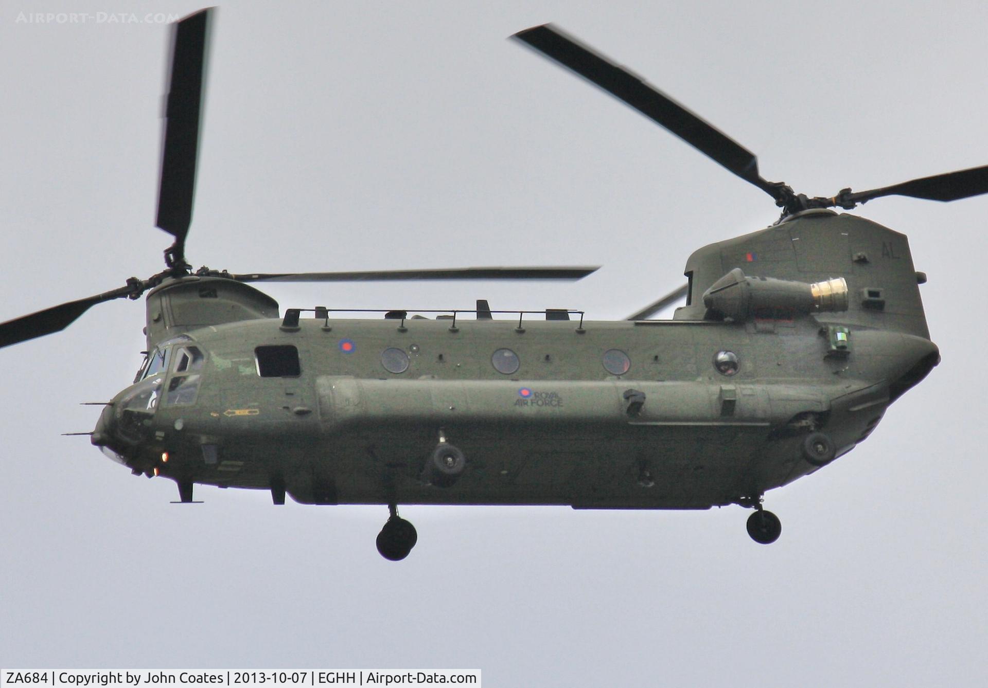 ZA684, 1981 Boeing Vertol Chinook HC.2 C/N MA015/M7011, Coded AL low pass on a very grey day