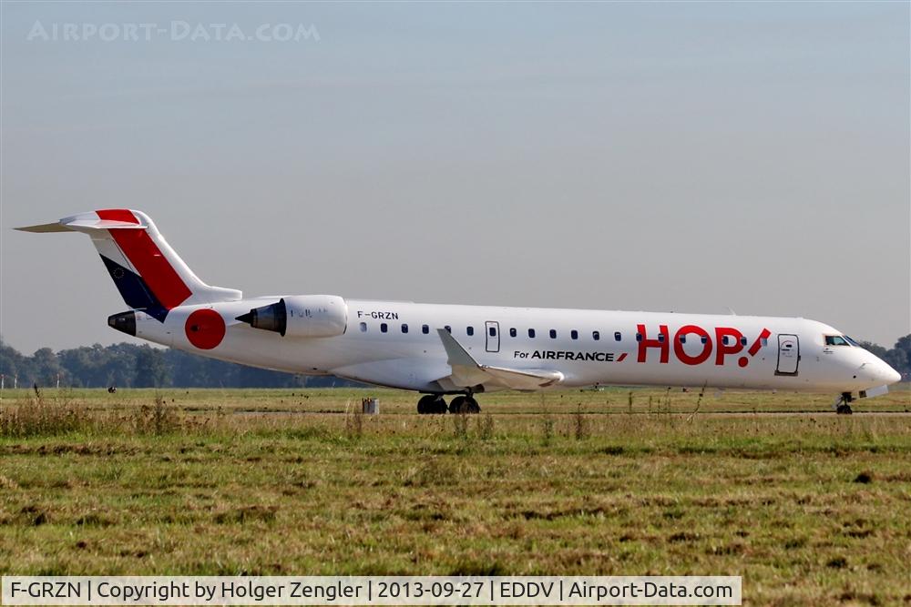 F-GRZN, 2007 Canadair CRJ-700 (CL-600-2C10) Regional Jet C/N 10264, Arrival from CDG.....