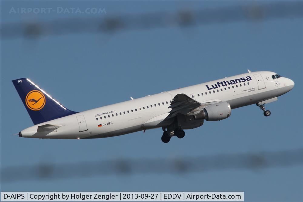 D-AIPS, 1990 Airbus A320-211 C/N 0116, Leaving HAJ along the barb wire.....