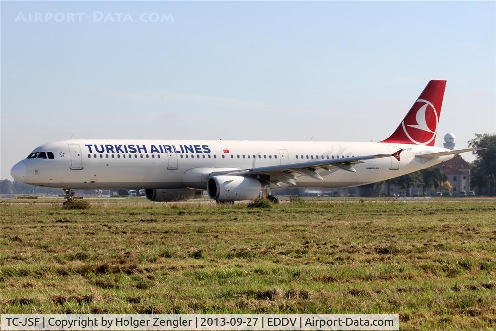 TC-JSF, 2013 Airbus A321-231 C/N 5465, On taxi to rwy 09L...